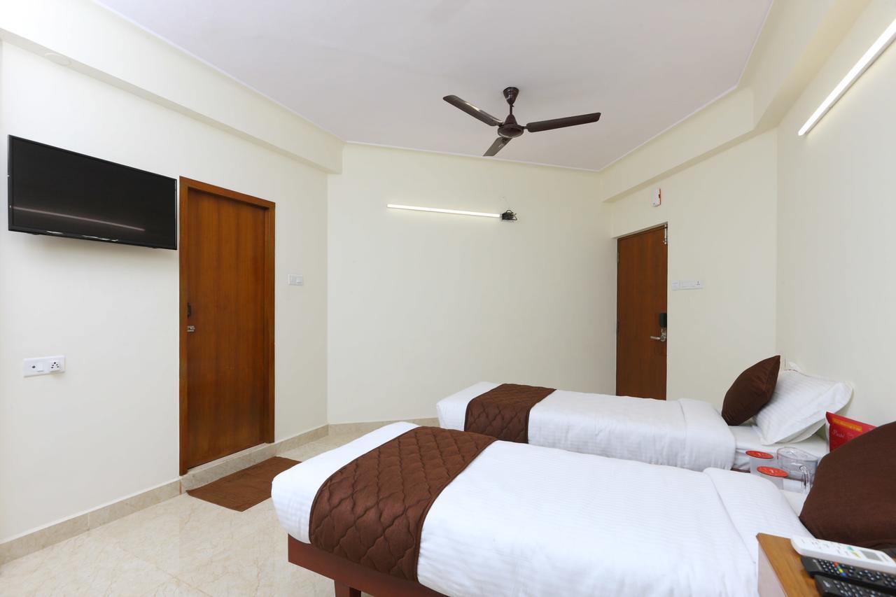 Oyo 11433 Kishore Inn Chennai Eksteriør billede